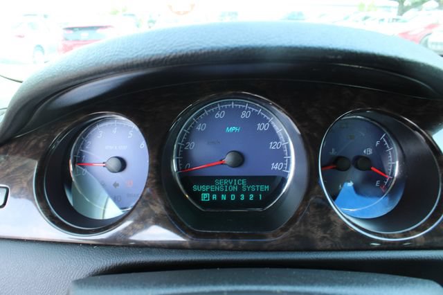 Used 2007 Buick Lucerne CXS w/ Driver Confidence Package FWD image 24