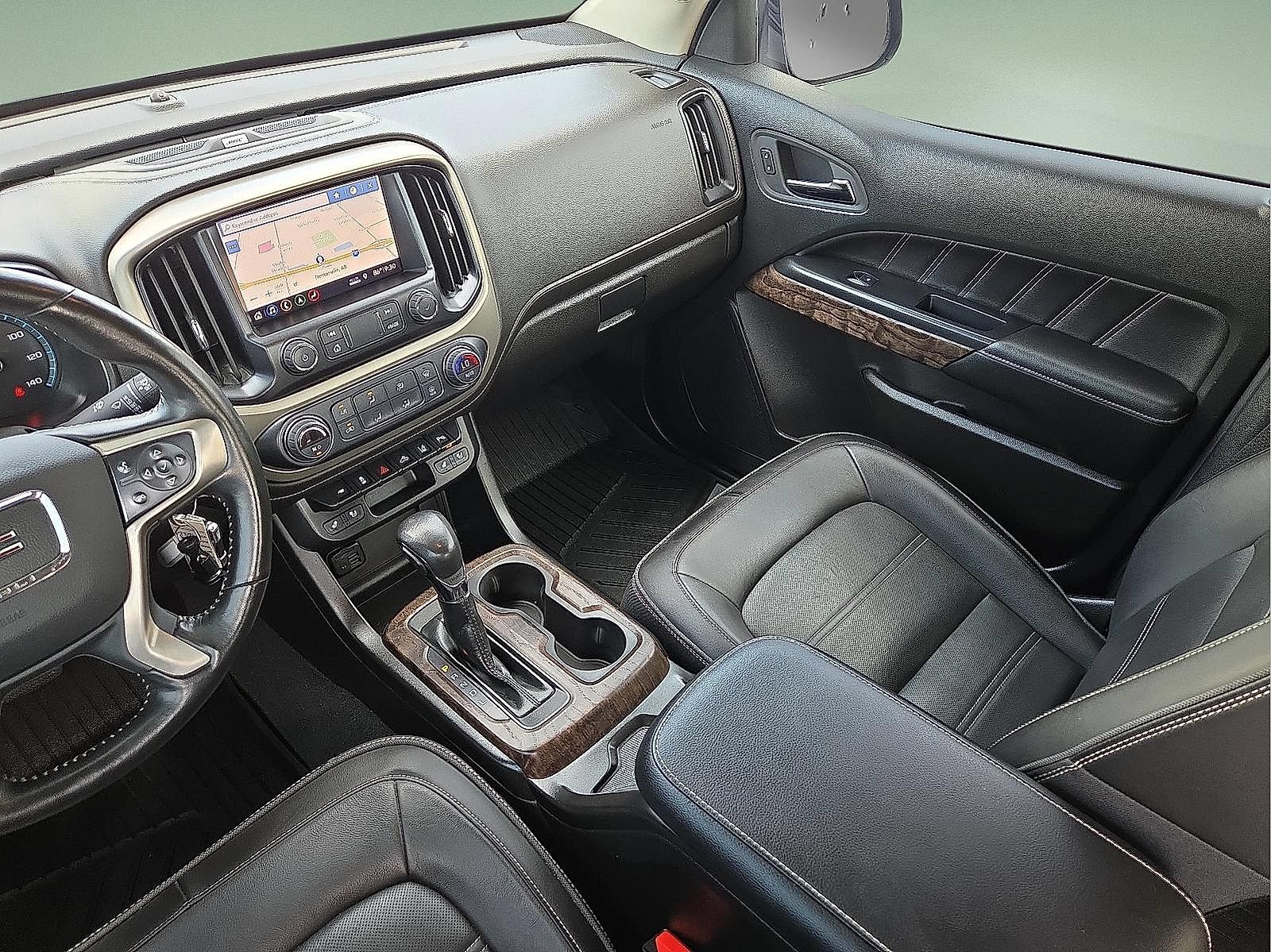 Used 2022 GMC Canyon Denali w/ Denali Black Edition Package AWD/4WD image 19