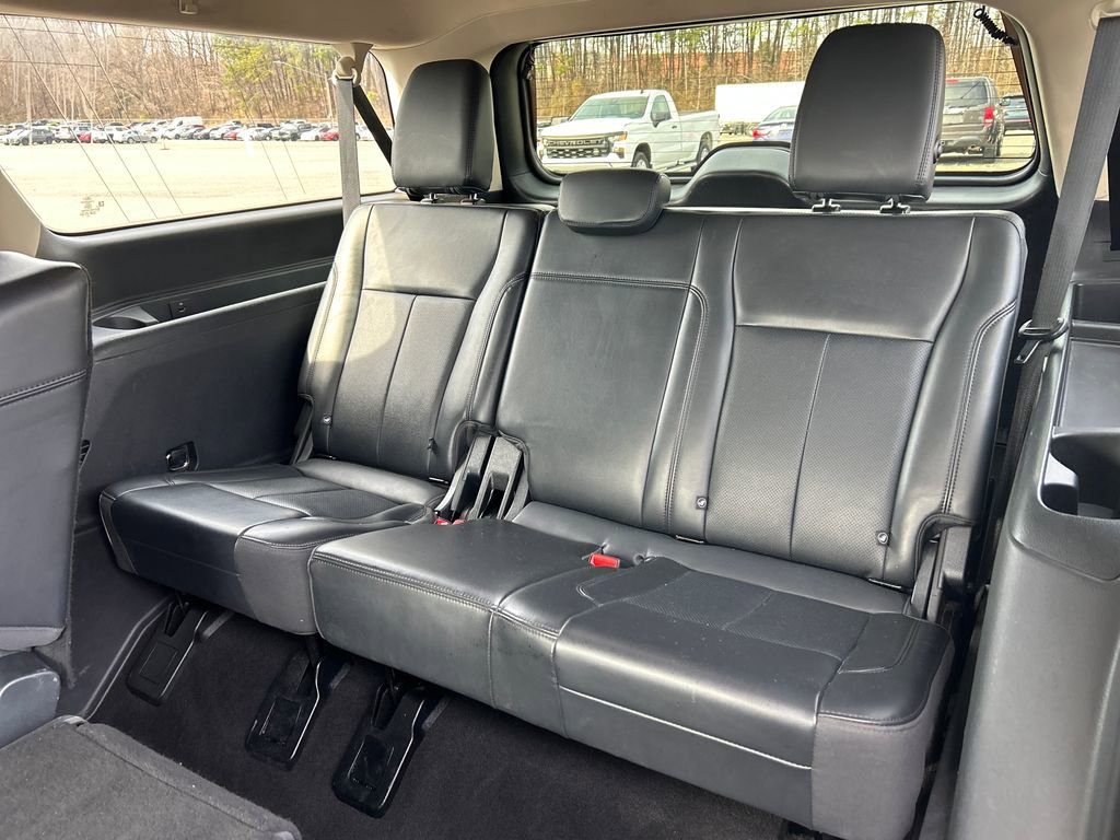 Used 2024 Ford Expedition Max XLT image 32