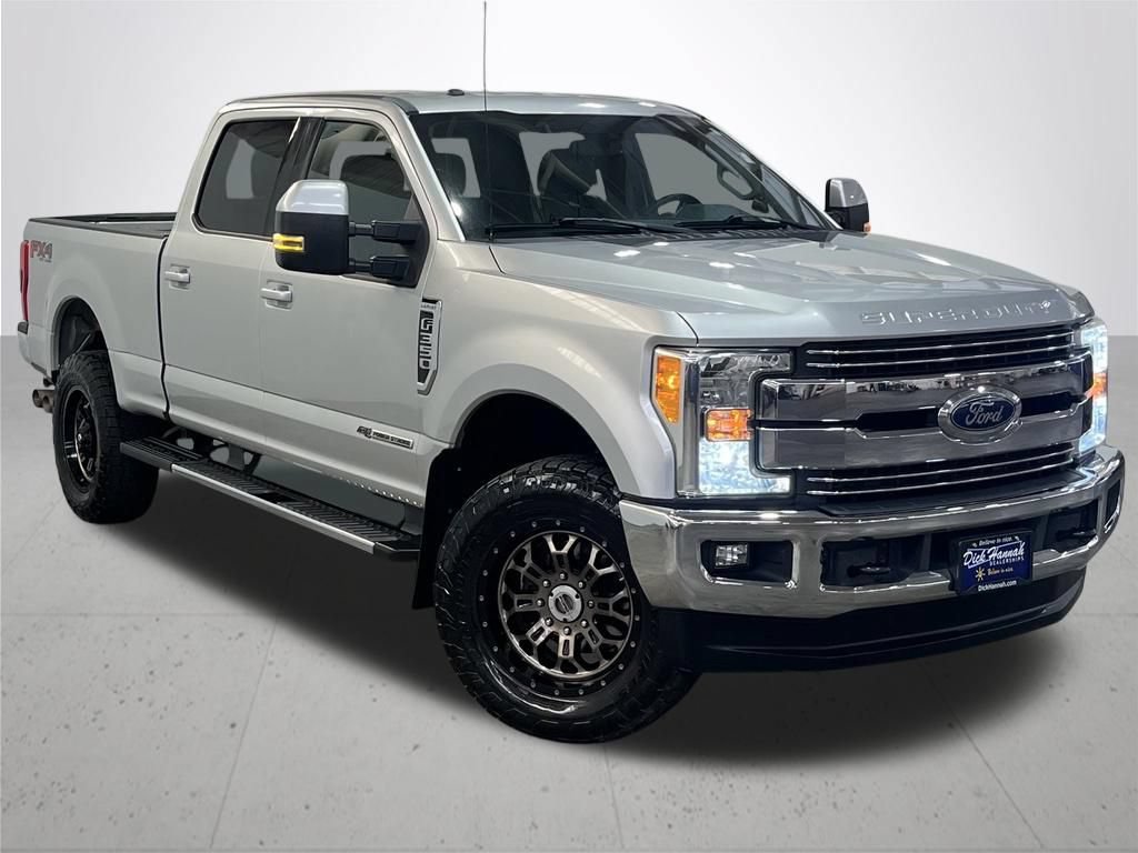 Used 2017 Ford F350 Lariat w/ Lariat Value Package AWD/4WD image 7