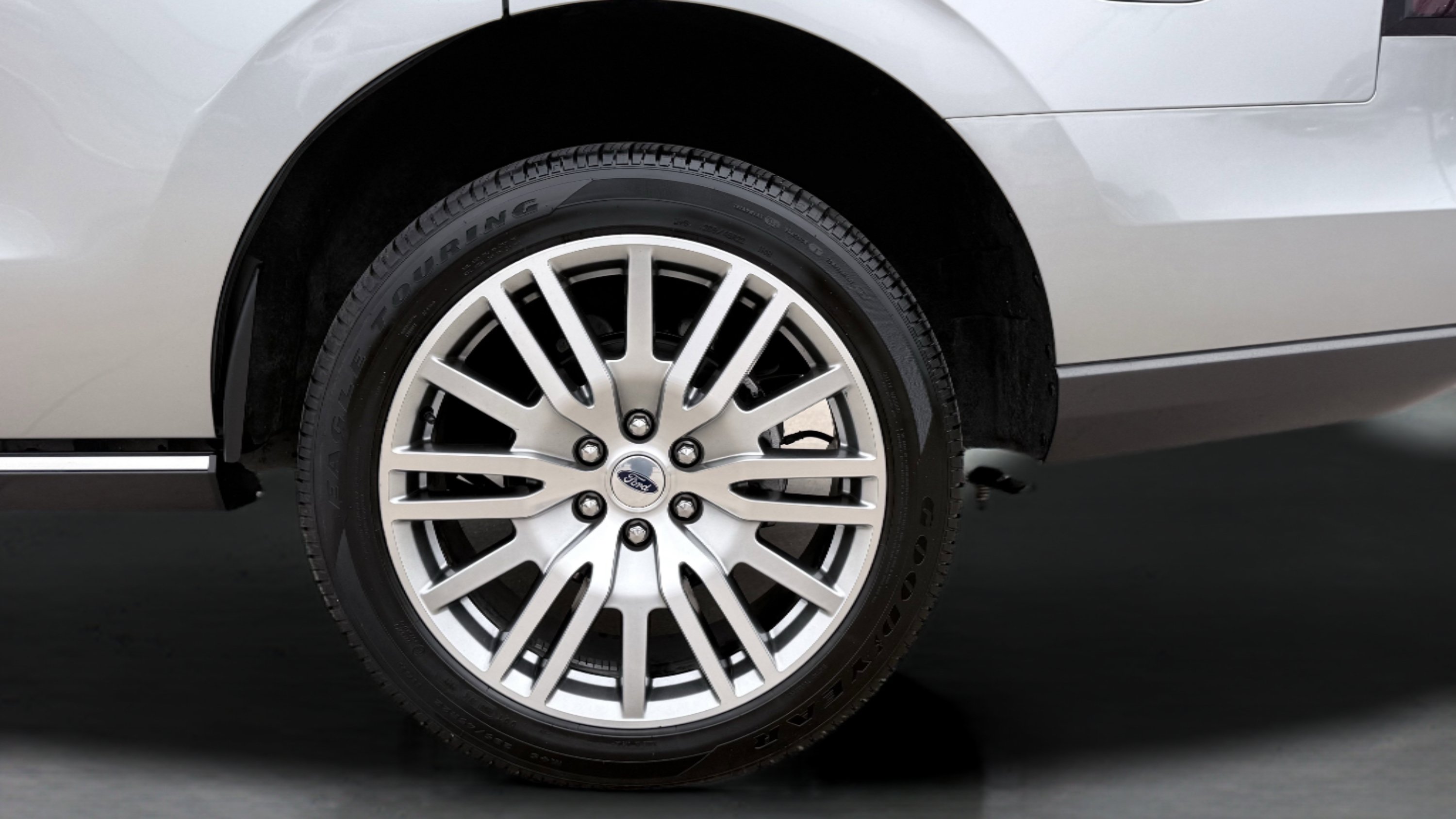 Used 2023 Ford Expedition Limited RWD image 18