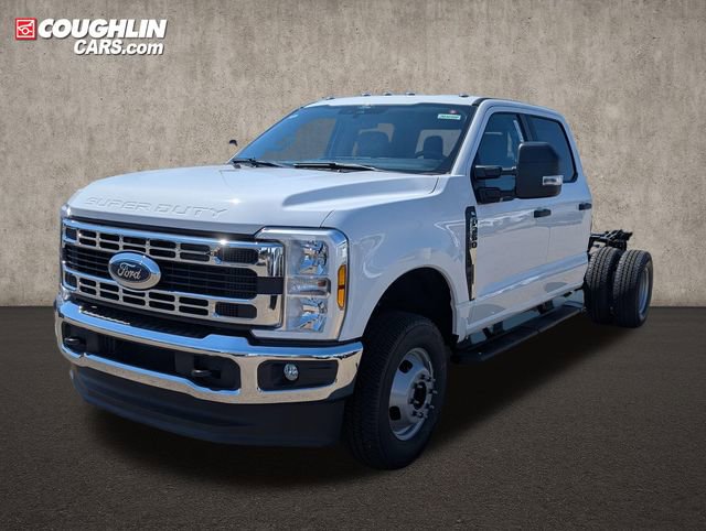 New 2026 Ford F350 XL w/ XL Chrome Package AWD/4WD image 3