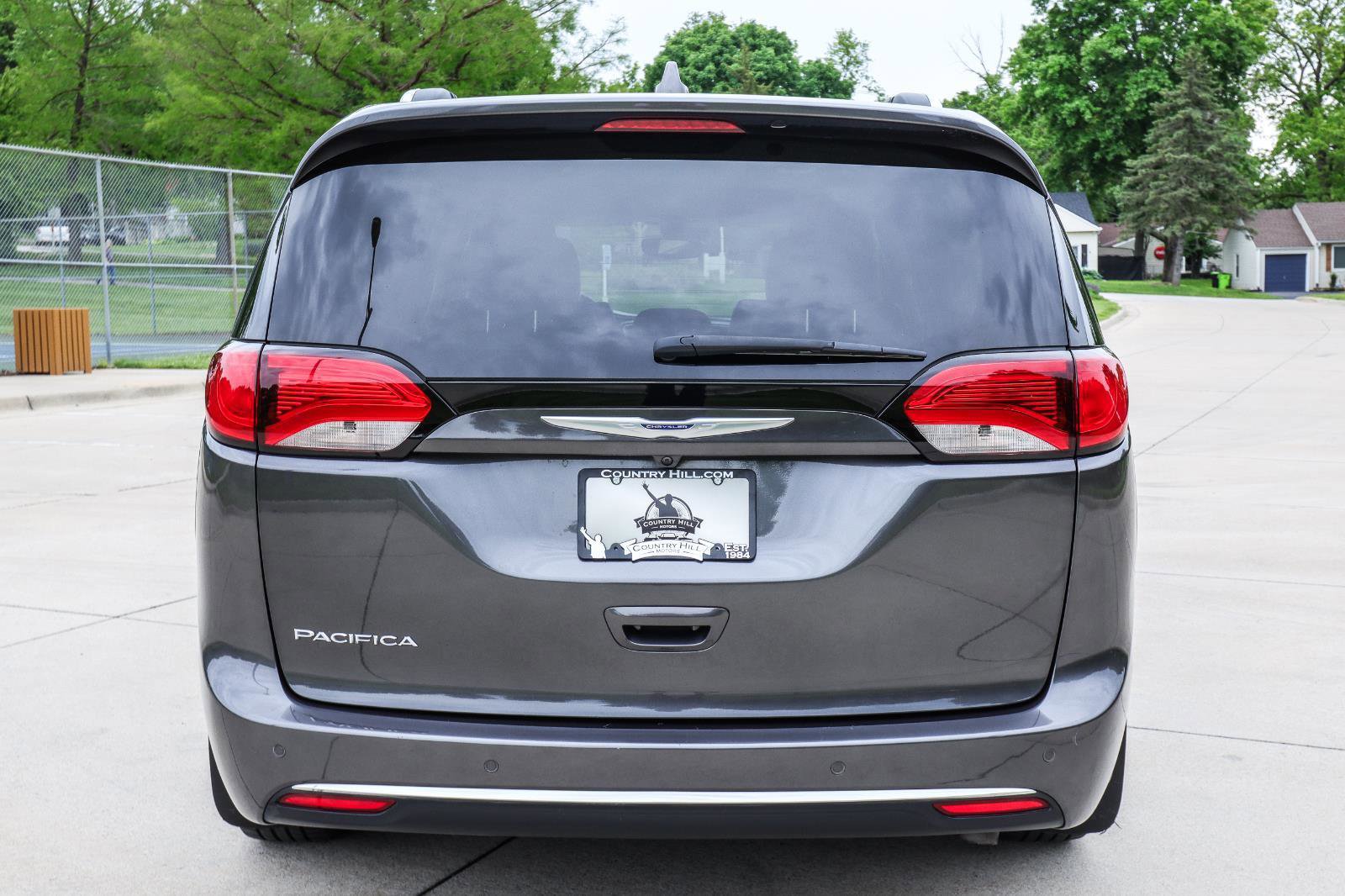 Used 2019 Chrysler Pacifica Touring-L w/ Advanced Safetytec Group FWD image 21