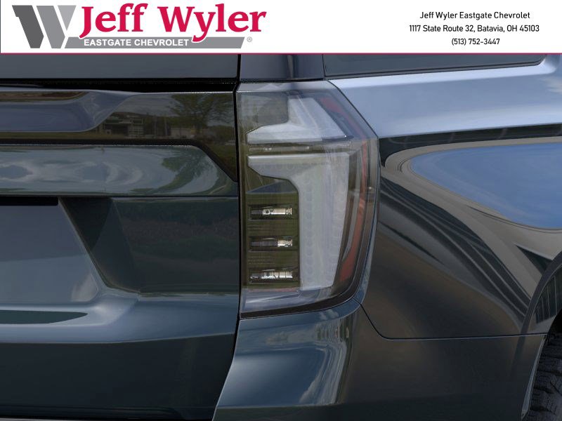 New 2026 Chevrolet Suburban Z71 image 12