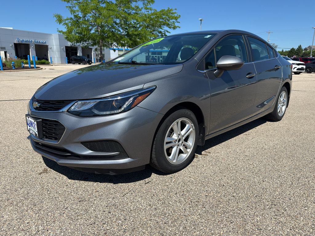 Used 2018 Chevrolet Cruze LT w/ Convenience Package FWD video 1