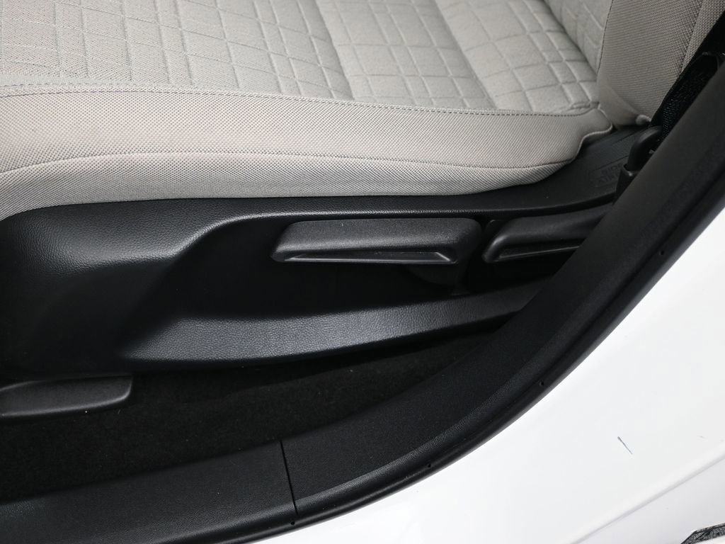 Certified 2023 Honda HR-V LX image 23