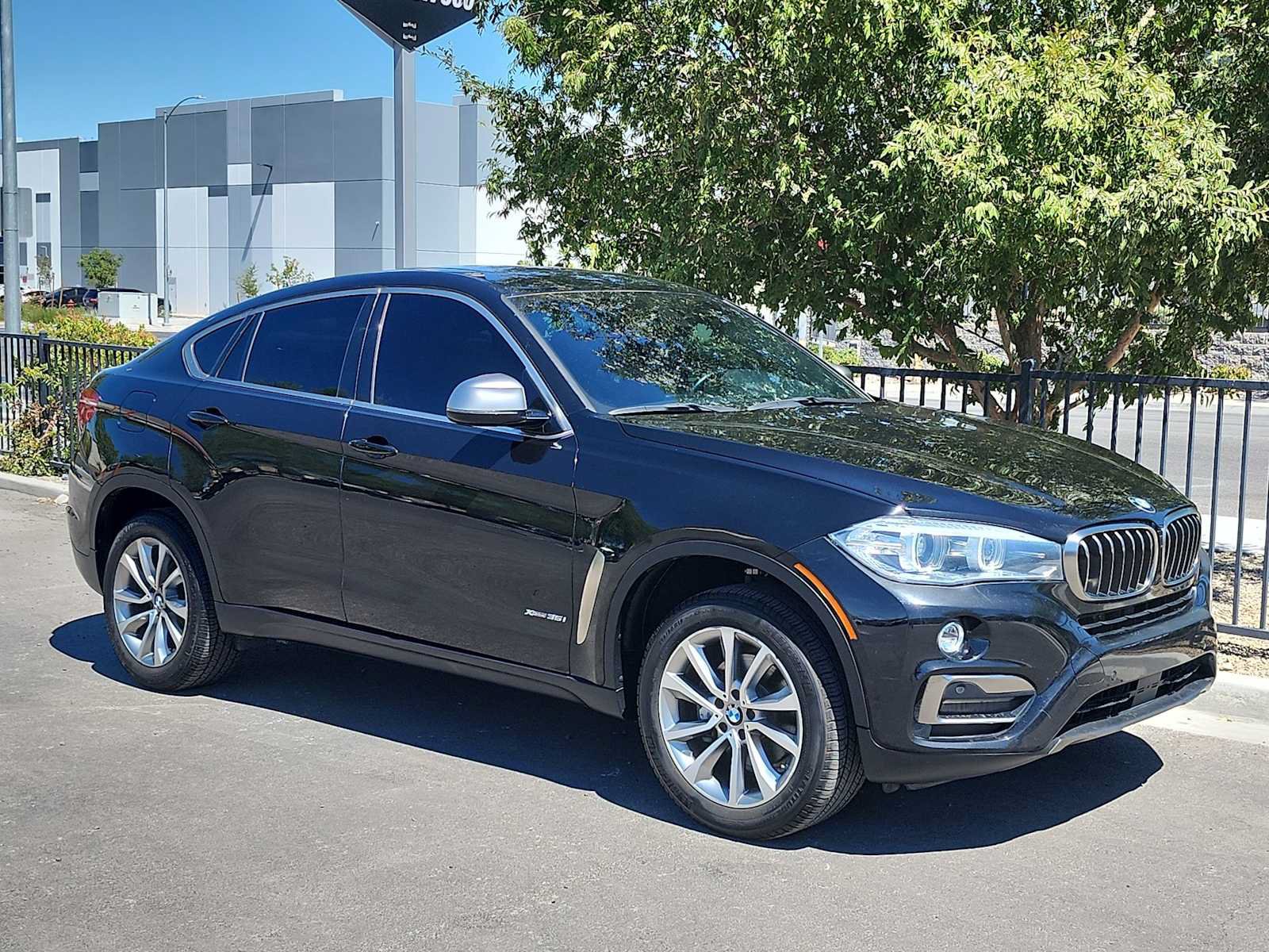 Used 2018 BMW X6 xDrive35i AWD/4WD image 2