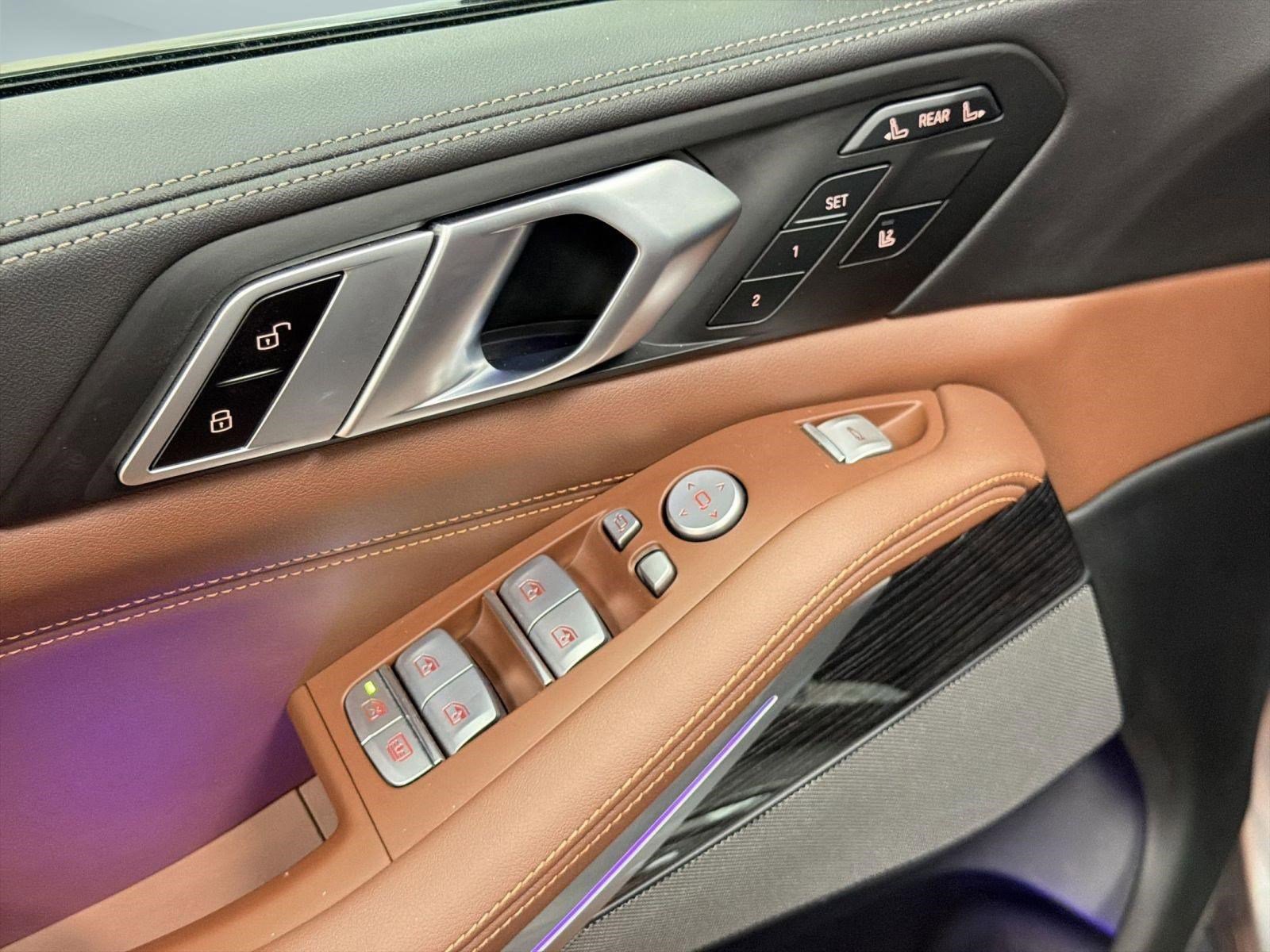 Certified 2024 BMW X7 xDrive40i w/ M Sport Package image 21