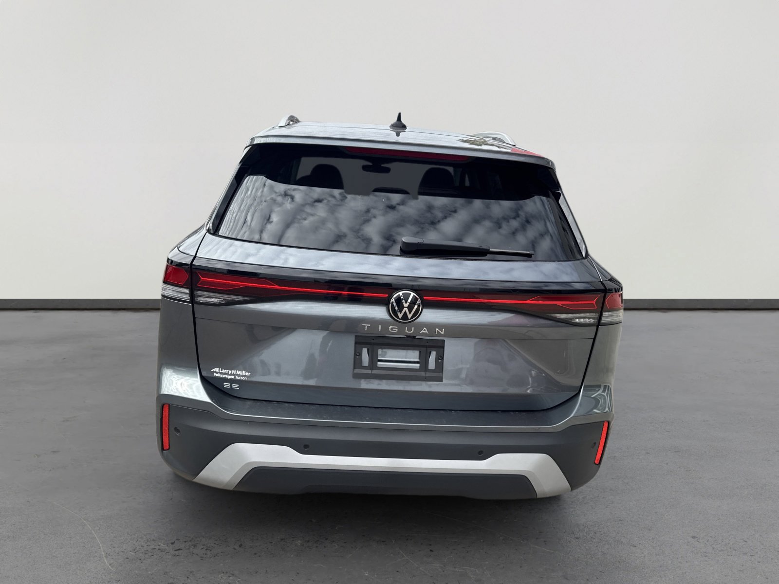 New 2026 Volkswagen Tiguan SE image 11