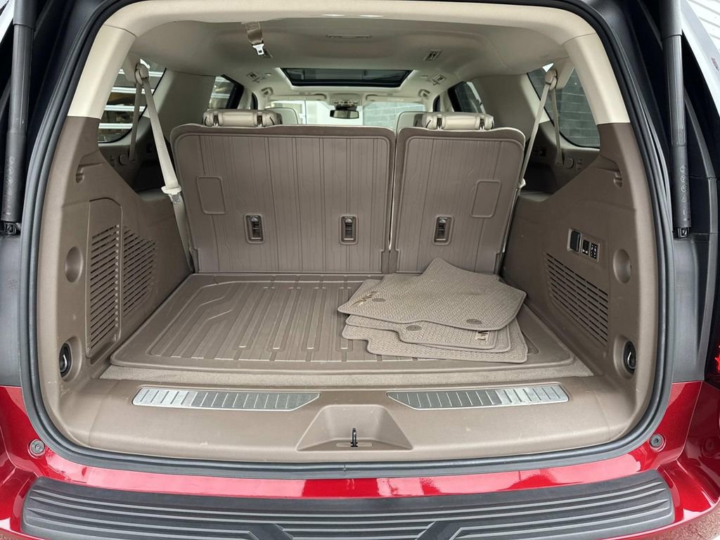 Used 2023 GMC Yukon XL Denali image 6