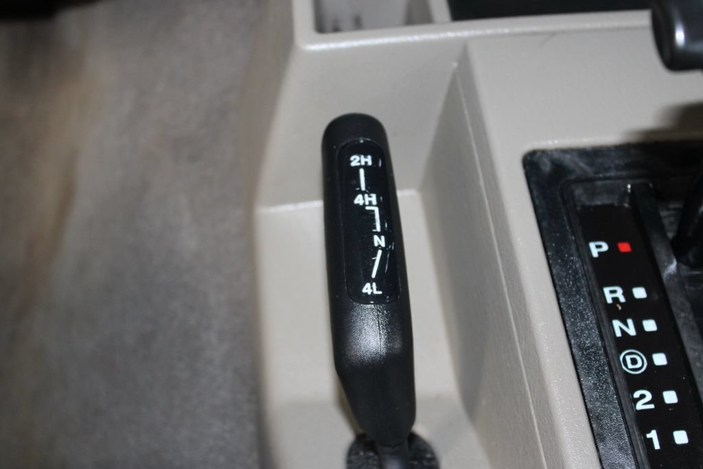 Used 2005 Jeep Wrangler Unlimited AWD/4WD image 26