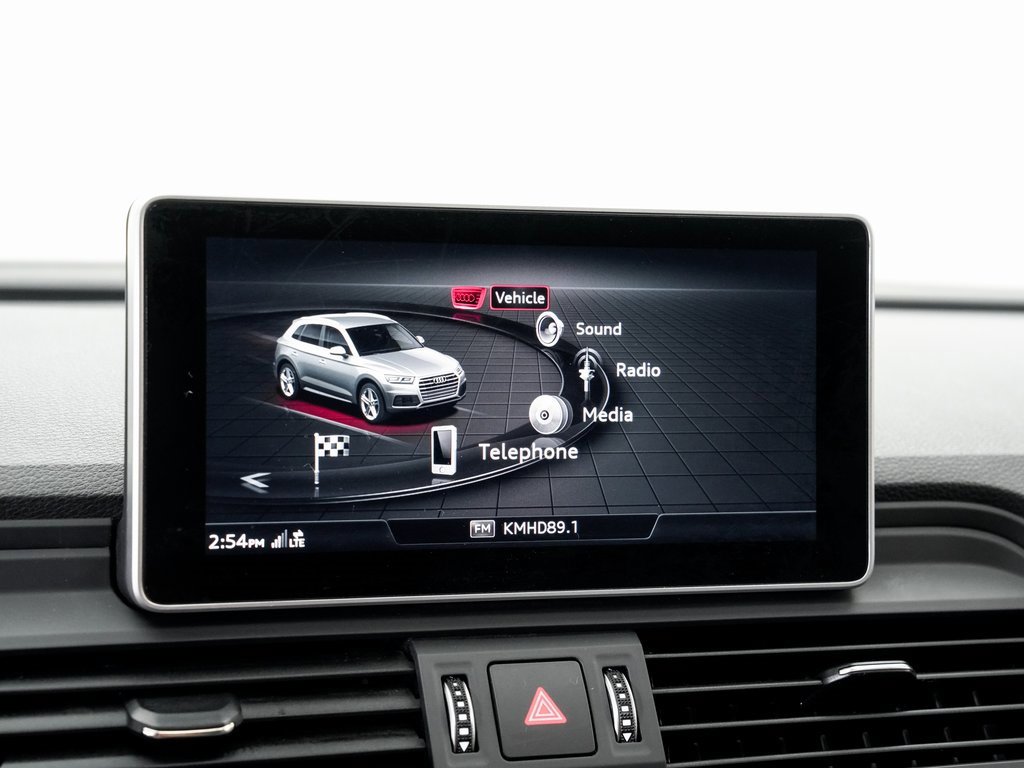 Used 2020 Audi Q5 2.0T Titanium Premium Plus w/ Premium Plus Package image 16