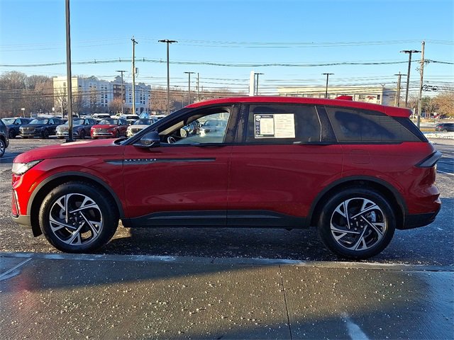 Used 2025 Lincoln Nautilus Premier w/ Jet Appearance Package image 5