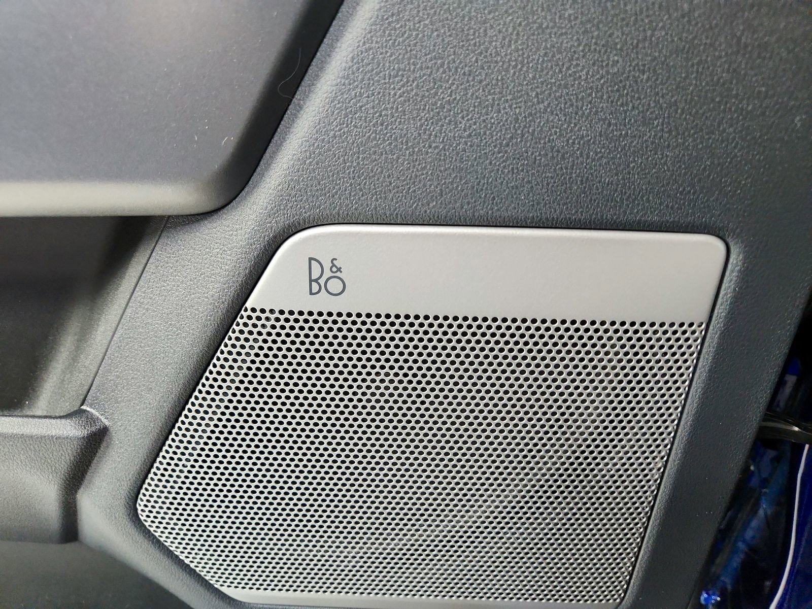 New 2026 Ford F250 Lariat w/ Black Appearance Package image 34