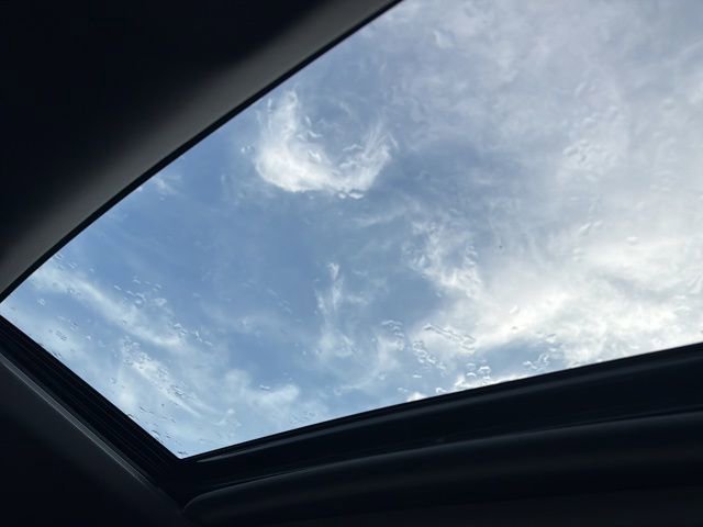 Used 2020 Chevrolet Silverado 2500 LTZ w/ LTZ Premium Package image 16