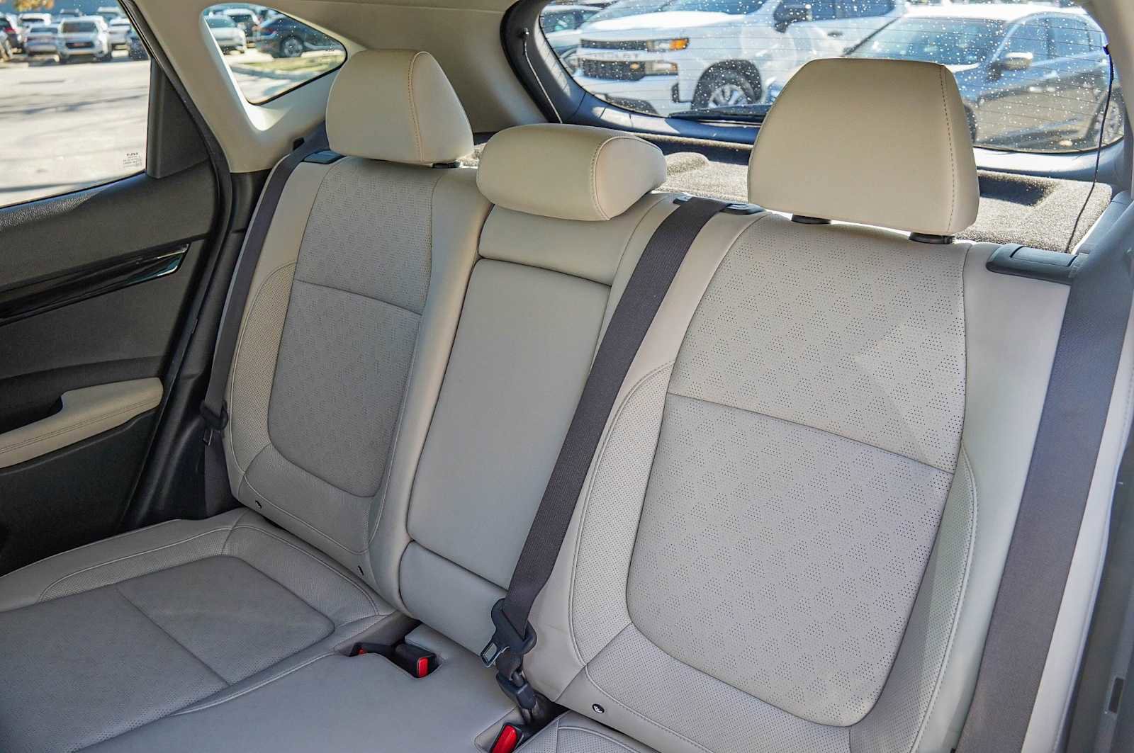 Used 2023 Kia Seltos SX image 31