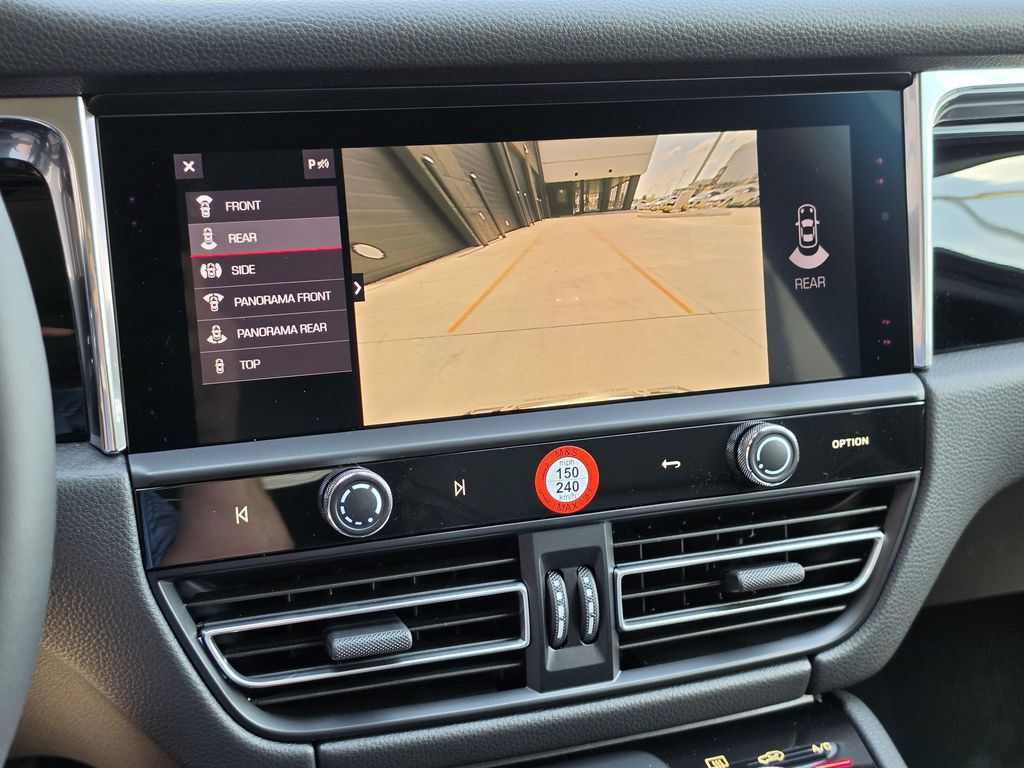 New 2026 Porsche Macan AWD/4WD image 25