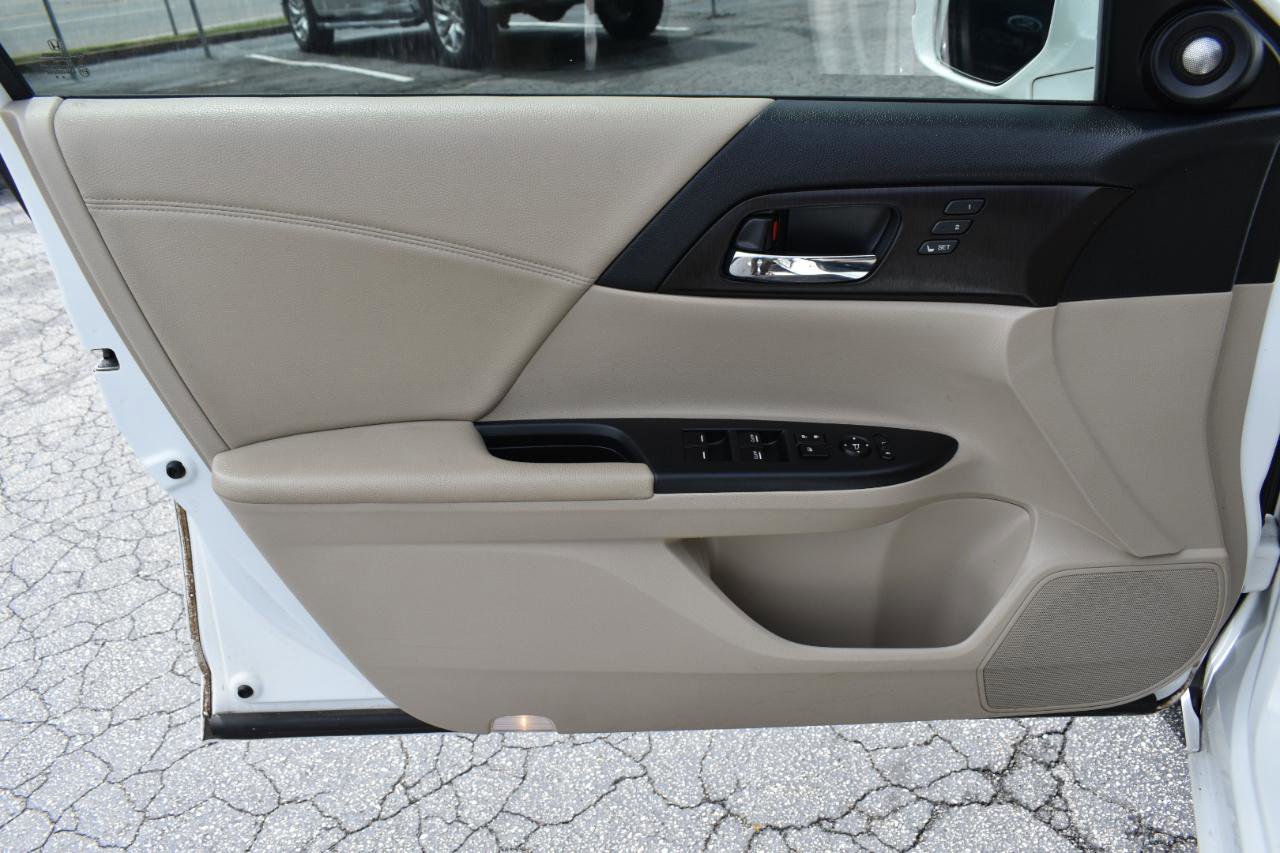 Used 2015 Honda Accord EX-L image 38