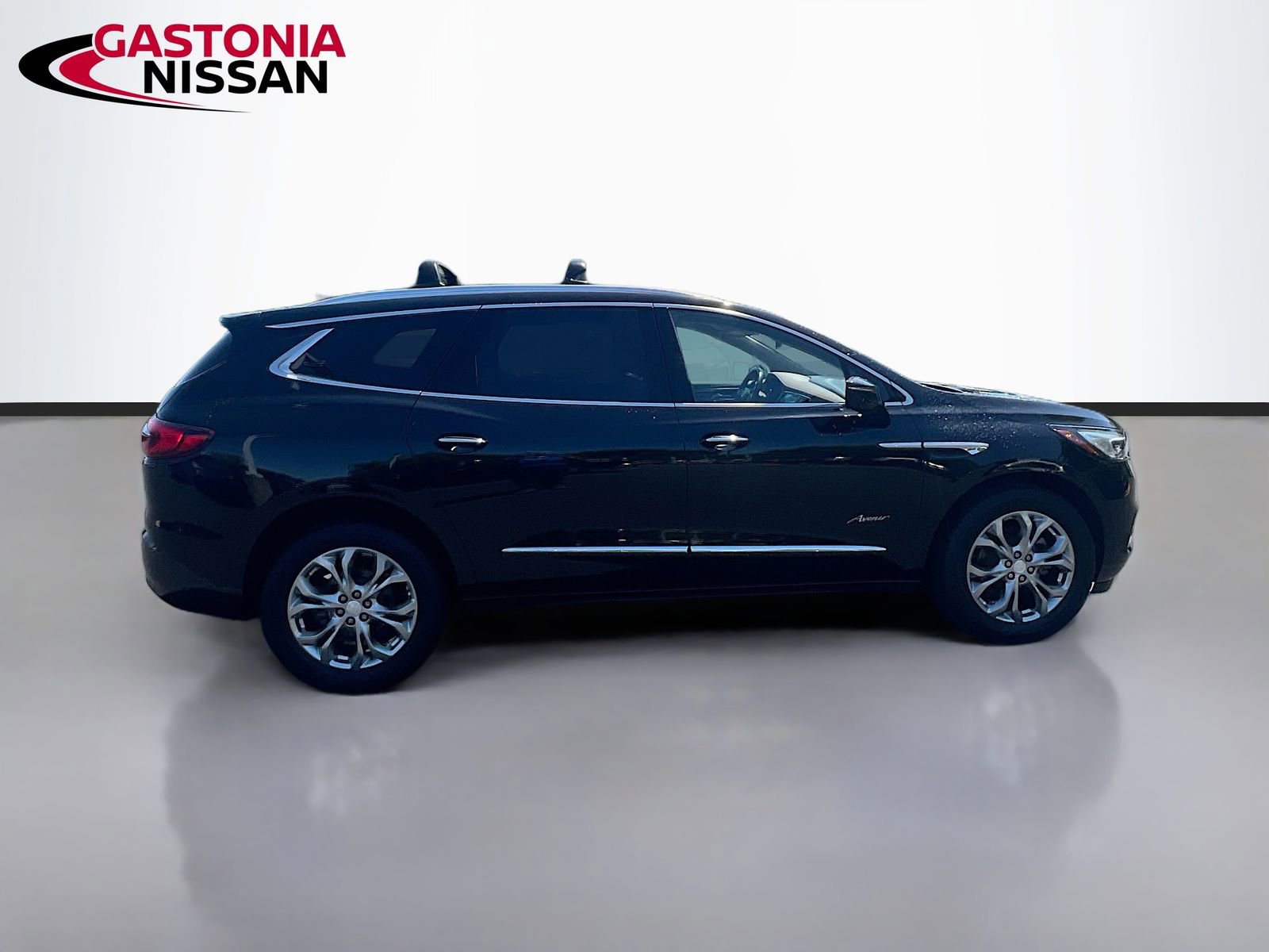 Used 2018 Buick Enclave Avenir w/ Avenir Technology Package image 10