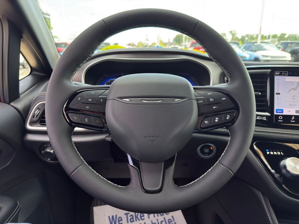 New 2027 Chrysler Pacifica Limited FWD image 20
