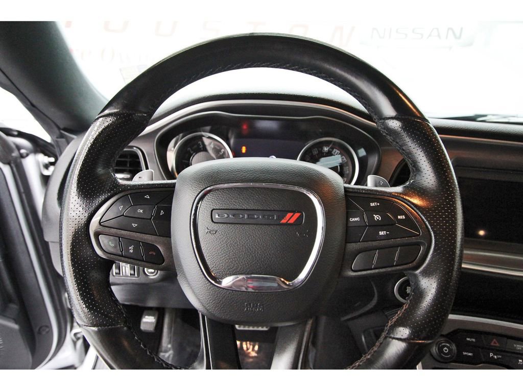 Used 2022 Dodge Challenger R/T image 12