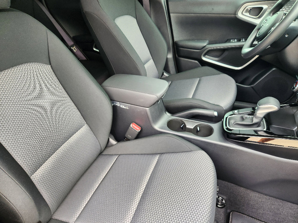 New 2025 Kia Soul S image 10