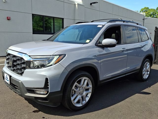 Certified 2024 Honda Passport EX-L image 3