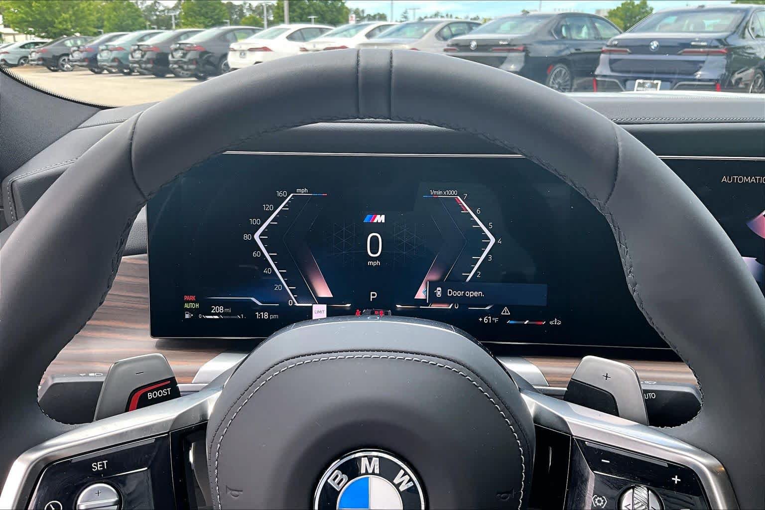 Used 2025 BMW 760i xDrive w/ Executive Package AWD/4WD image 27