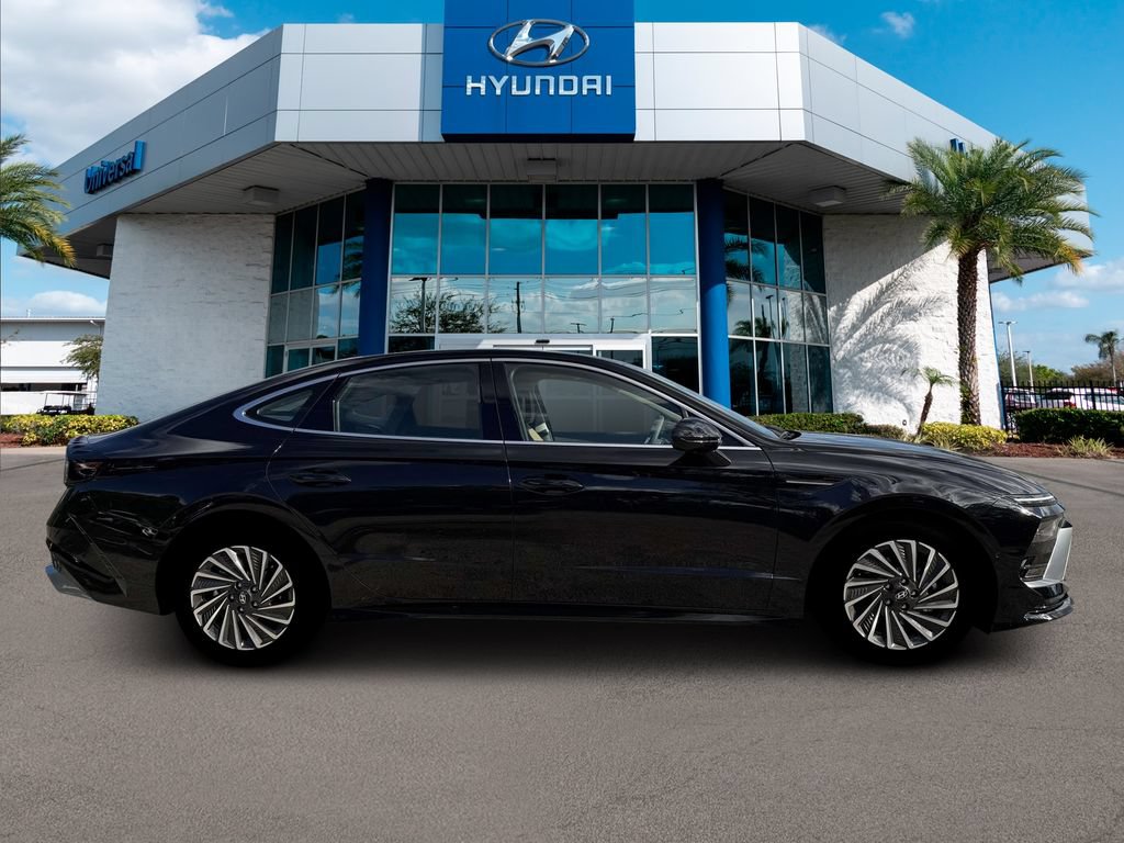 New 2026 Hyundai Sonata Limited FWD image 10