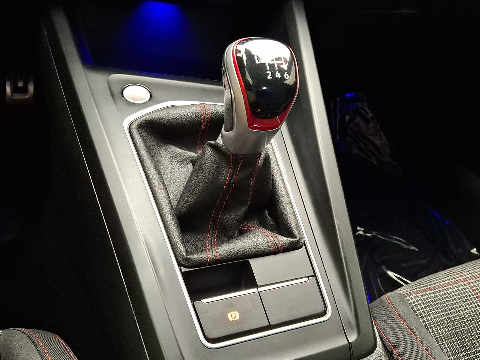 Used 2022 Volkswagen GTI S FWD image 15