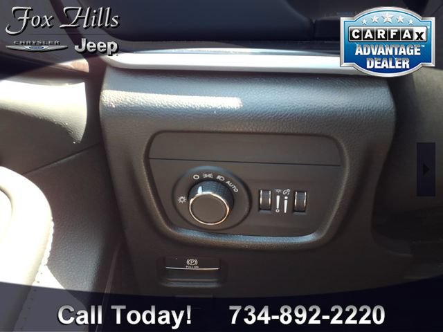 Certified 2022 Jeep Grand Cherokee L Laredo w/ Luxury Tech Group I AWD/4WD image 19