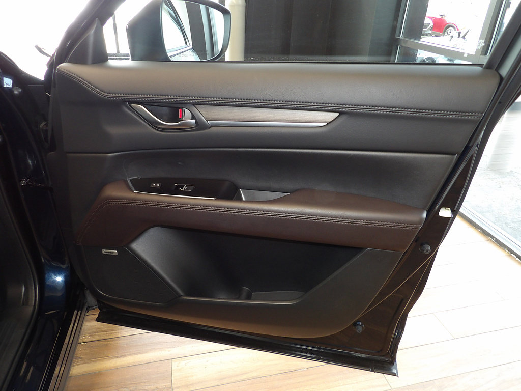 Certified 2023 MAZDA CX-5 Signature AWD/4WD image 12