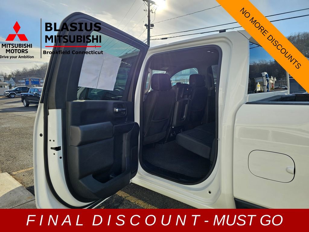 Used 2024 Chevrolet Silverado 2500 Custom w/ Custom Value Package image 17