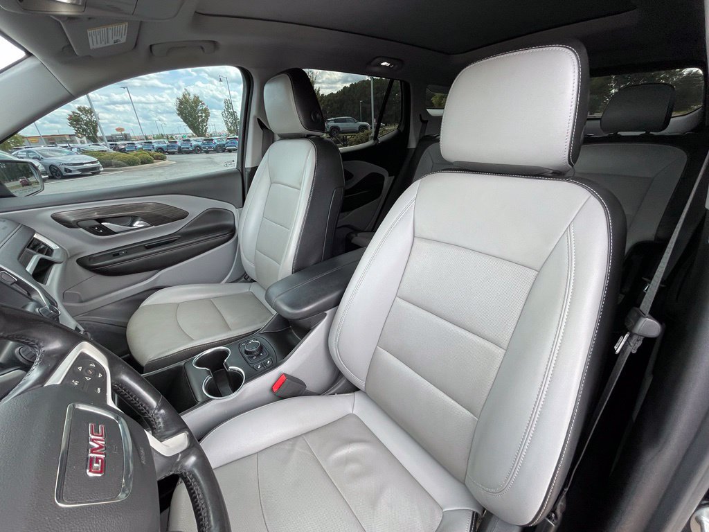 Used 2022 GMC Terrain SLT FWD image 22