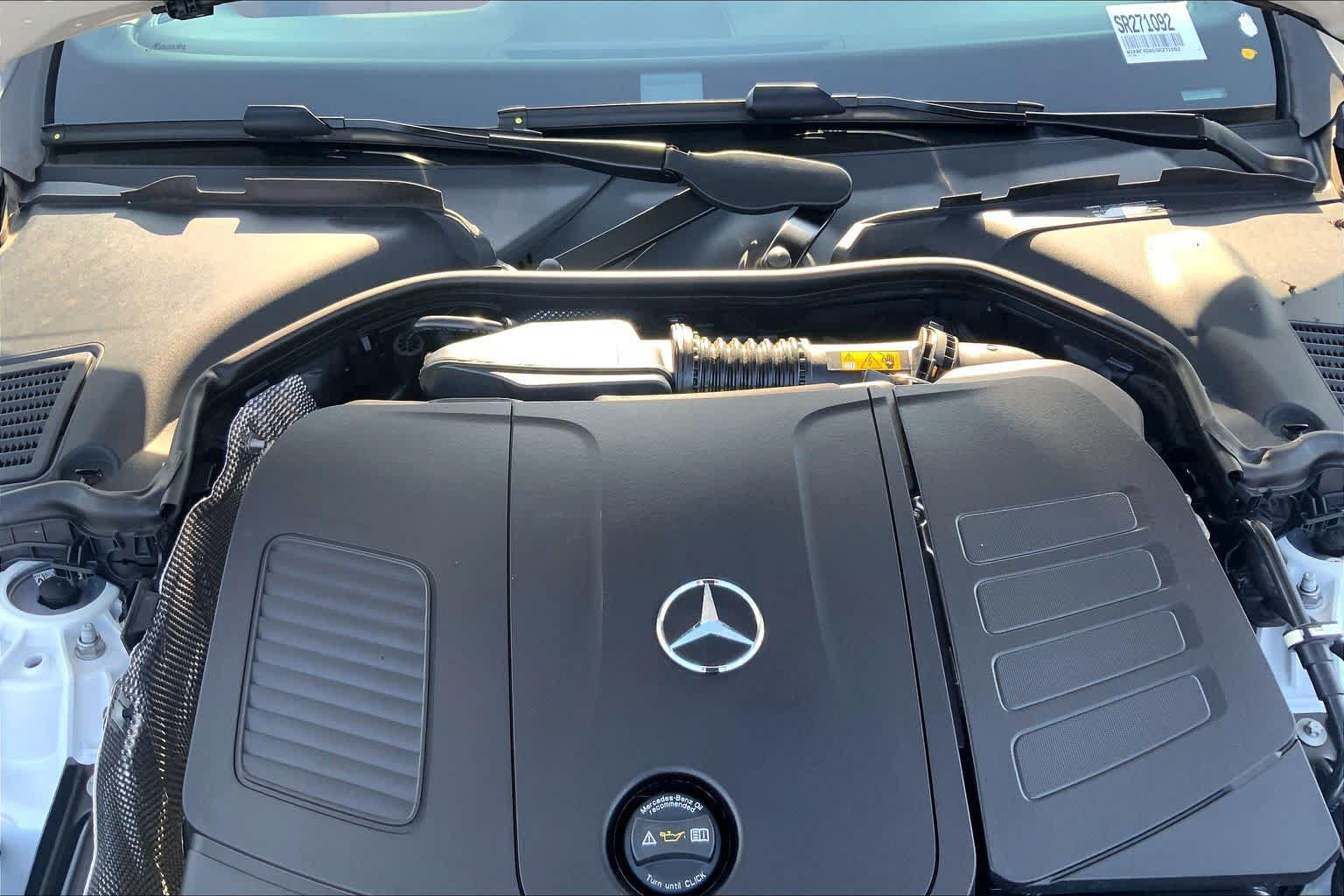 Used 2025 Mercedes-Benz C 300 Sedan image 32