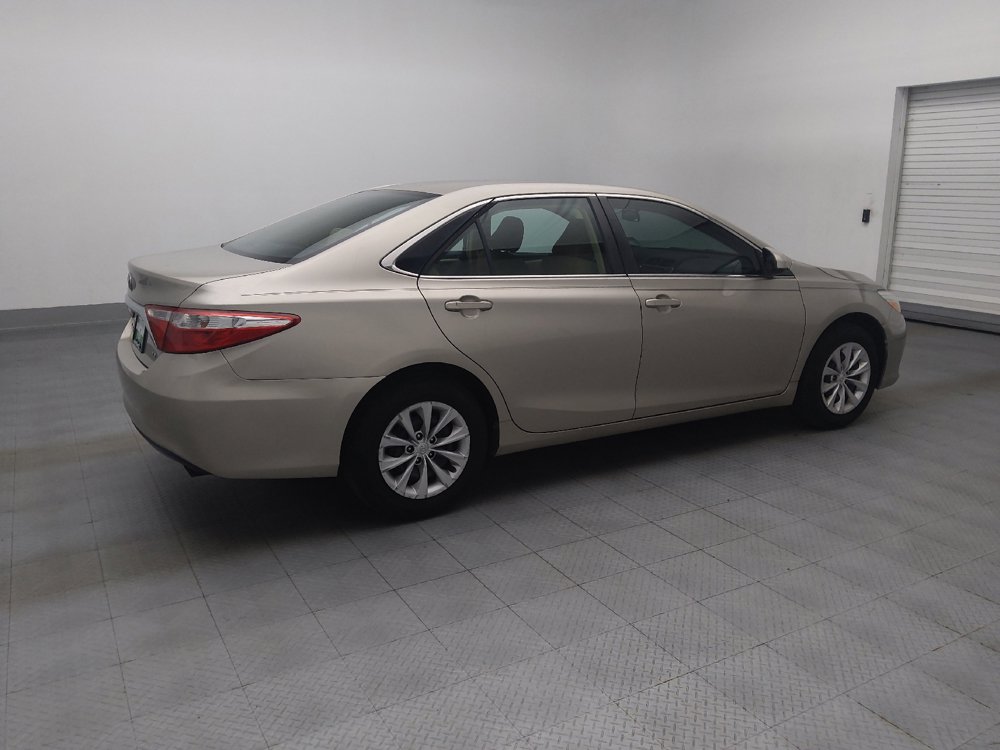Used 2016 Toyota Camry LE FWD image 10