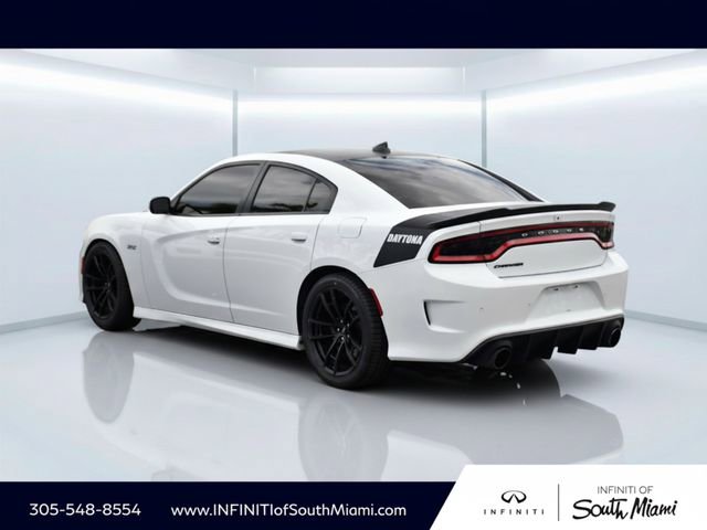 Used 2017 Dodge Charger R/T image 4