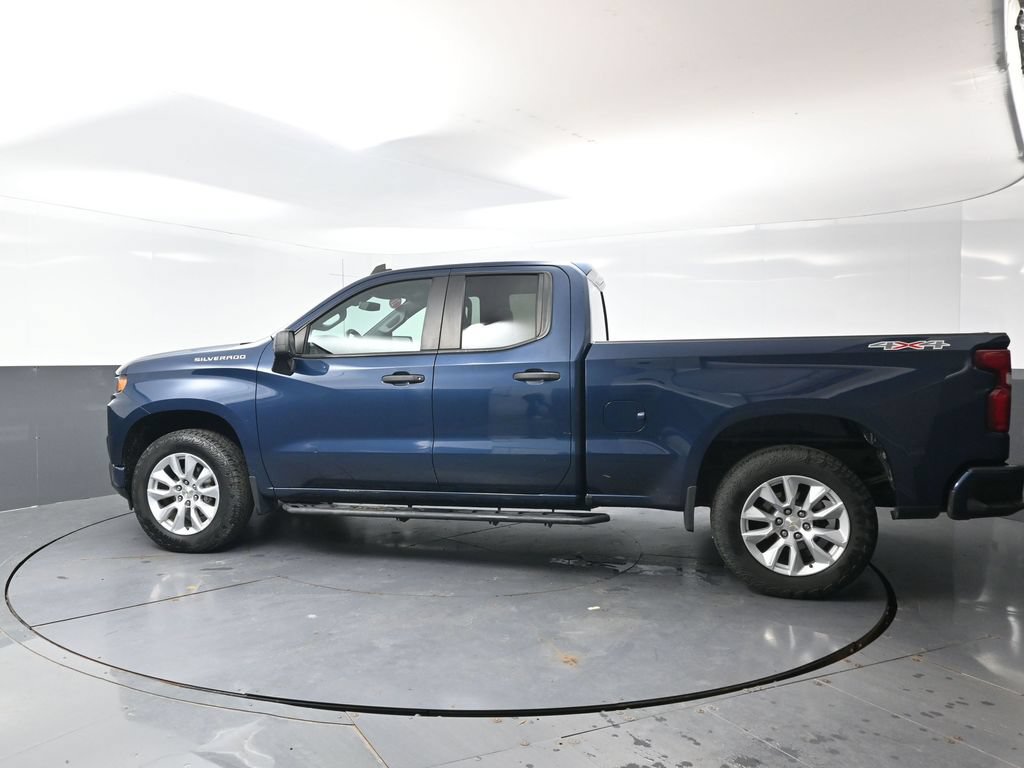 Used 2021 Chevrolet Silverado 1500 Custom AWD/4WD image 11