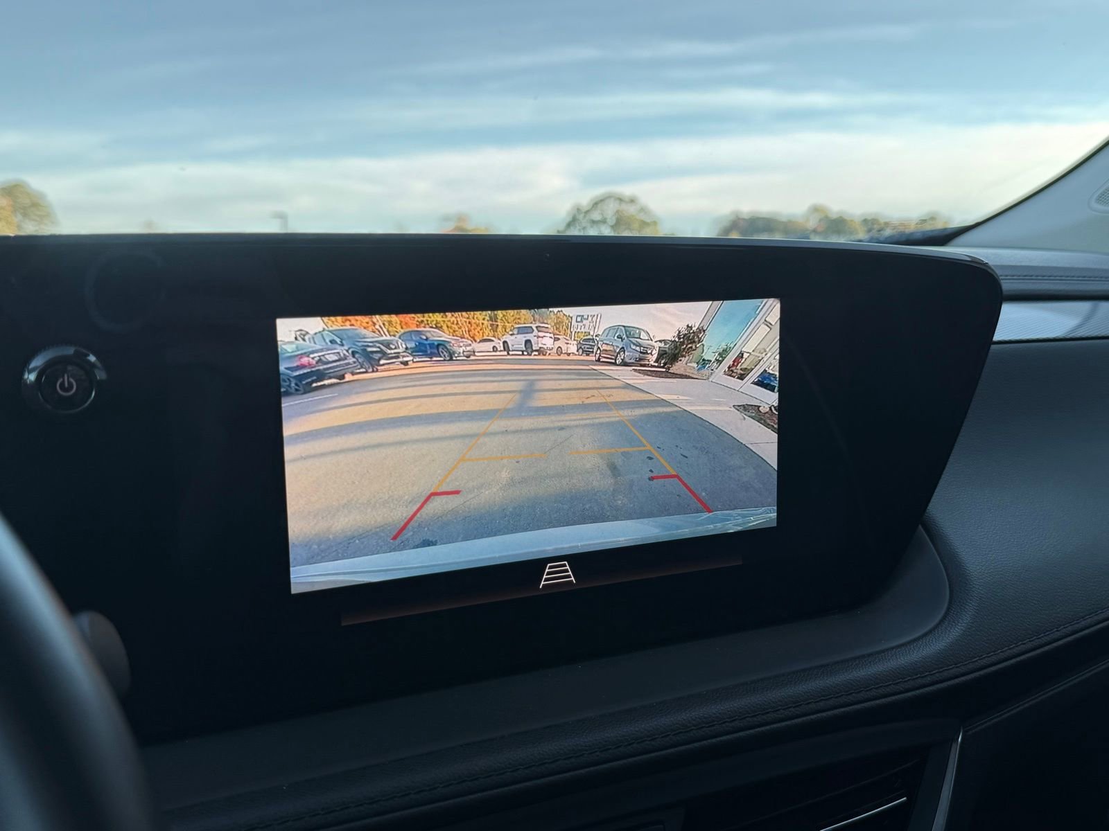 Used 2024 Buick Encore GX Avenir image 35