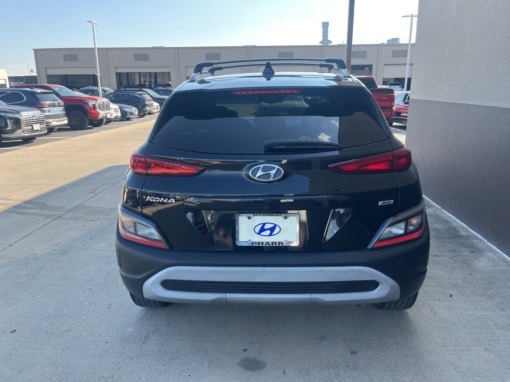 Used 2023 Hyundai Kona SEL image 3