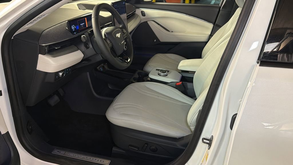 Used 2022 Ford Mustang Mach-E Premium w/ Ice White Appearance Package RWD image 23