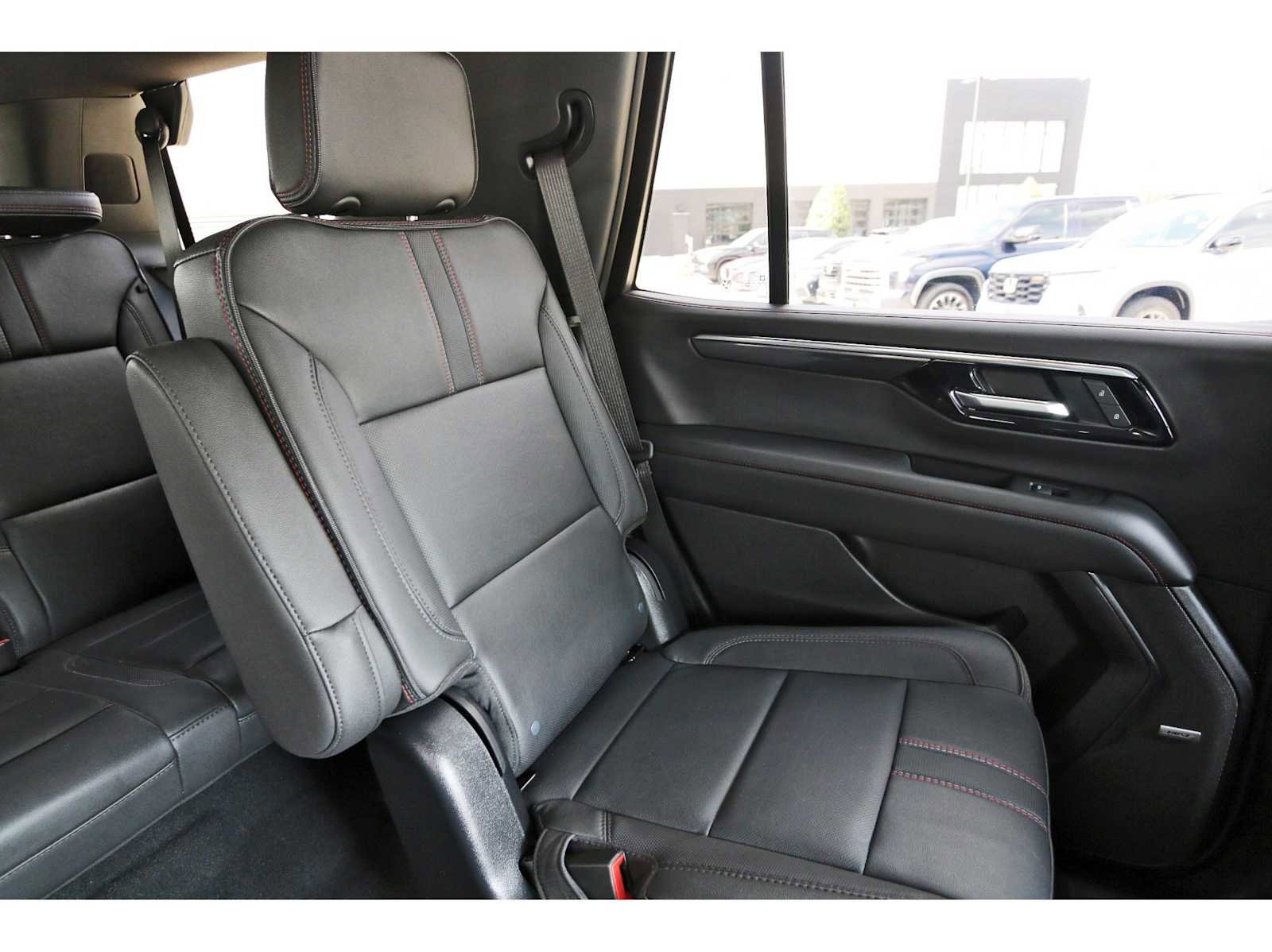 Used 2025 Chevrolet Tahoe RST w/ Comfort Package image 10