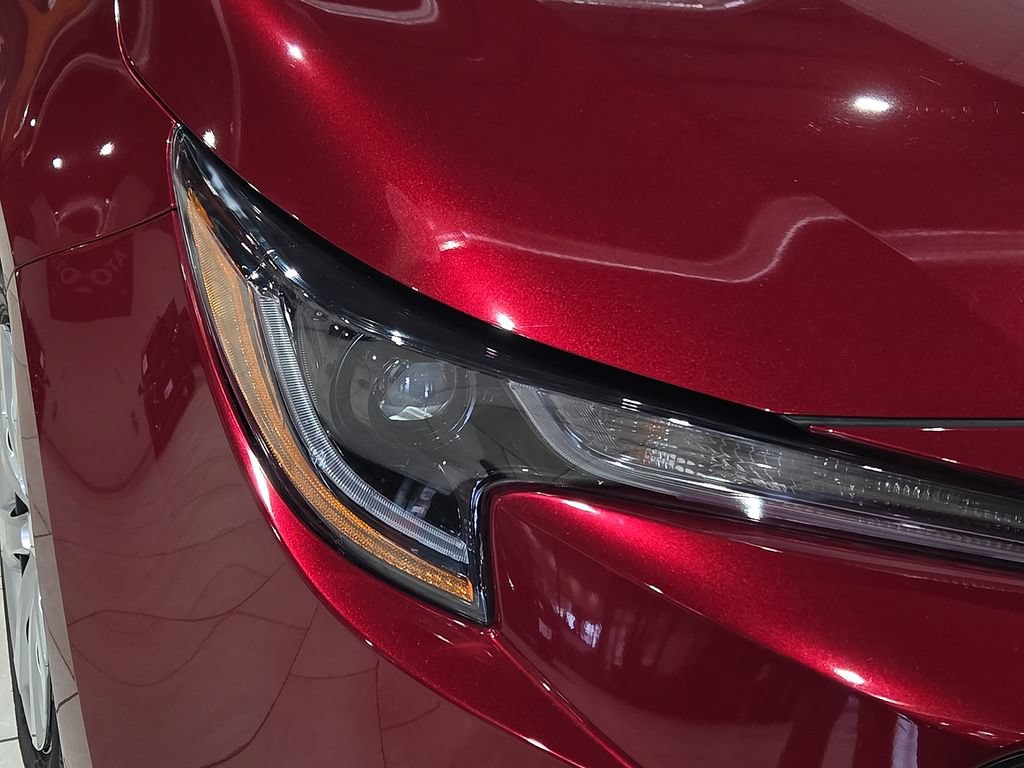 Certified 2025 Toyota Corolla LE FWD image 8
