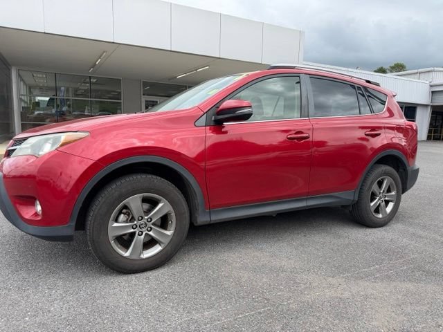 Used 2015 Toyota RAV4 XLE FWD video 1