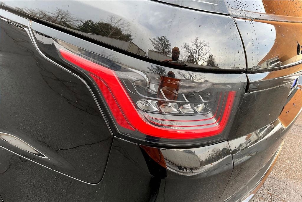 Certified 2022 Land Rover Range Rover Sport SVR image 23