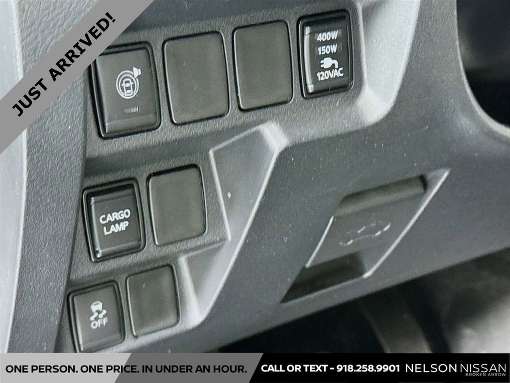 Certified 2025 Nissan Frontier SV w/ SV Convenience Package image 10