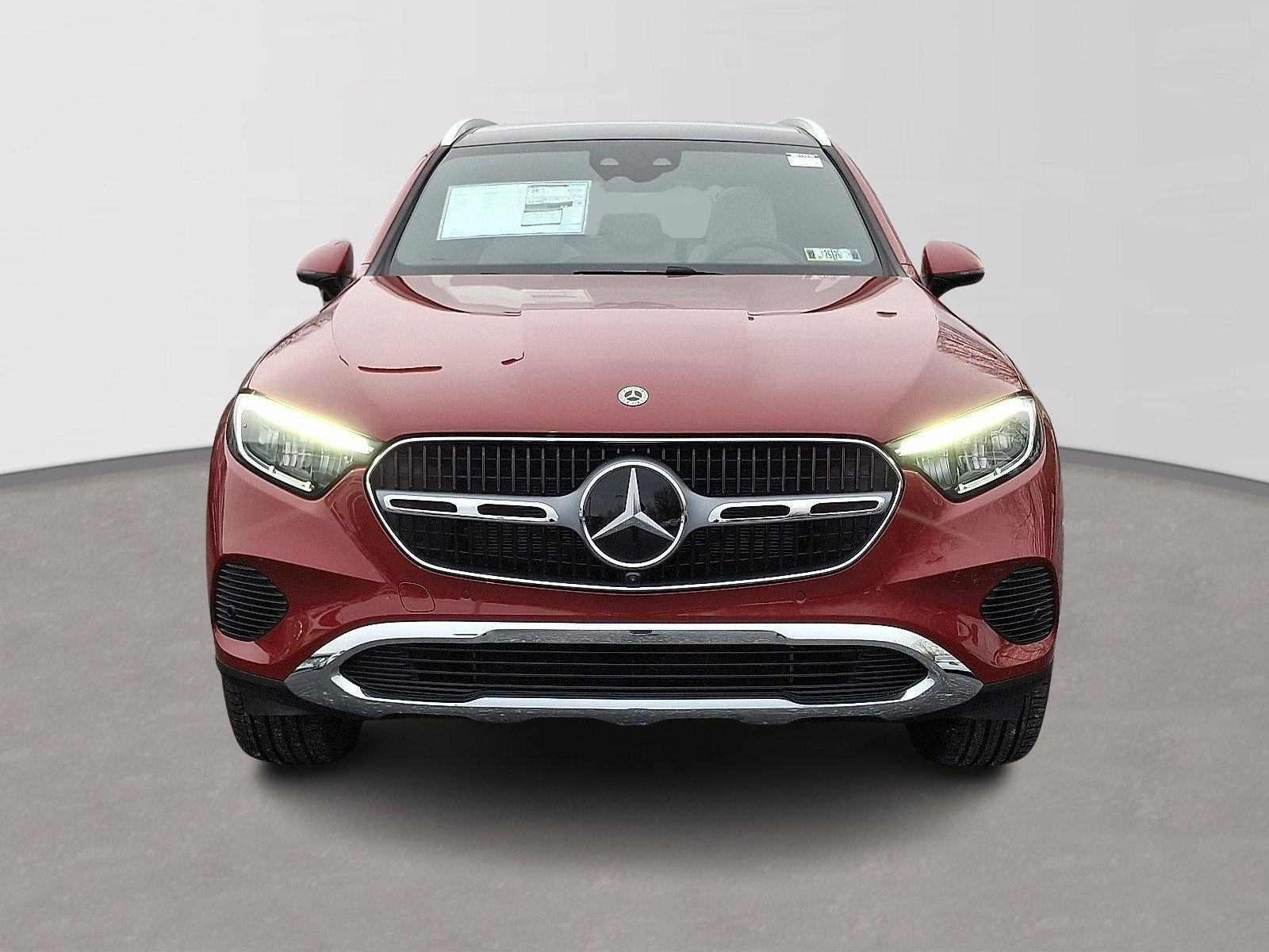 Used 2026 Mercedes-Benz GLC 300 4MATIC image 2