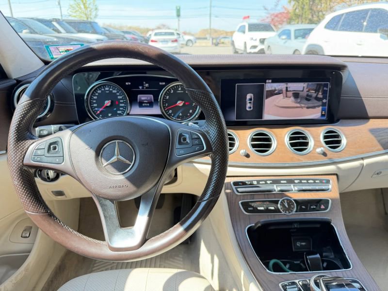 Used 2018 Mercedes-Benz E 400 4MATIC Sedan image 20