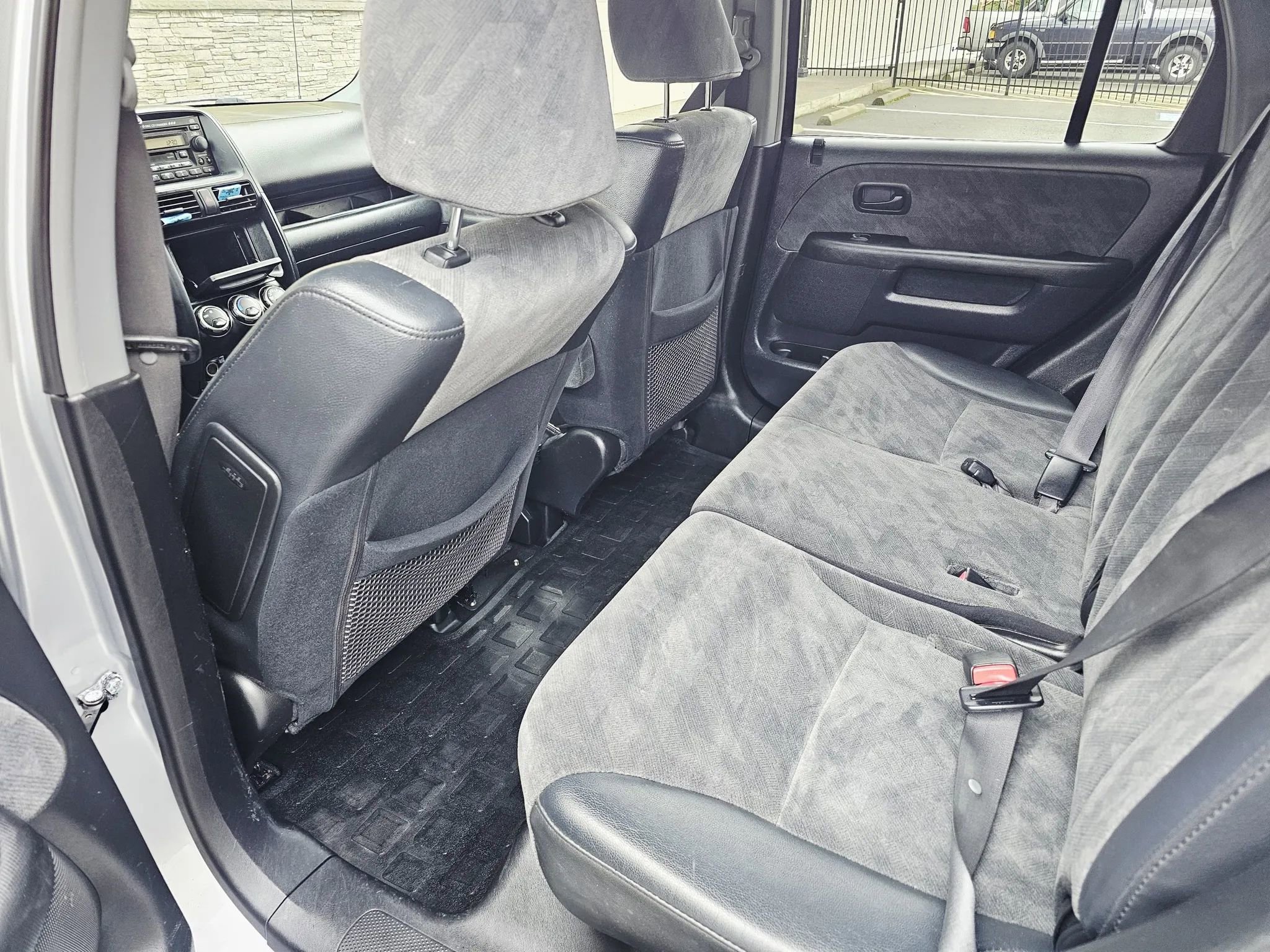 Used 2003 Honda CR-V EX image 10