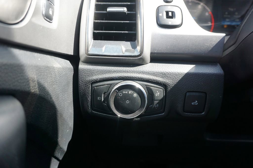 Used 2019 Ford Ranger XLT w/ Equipment Group 301A Mid RWD image 5